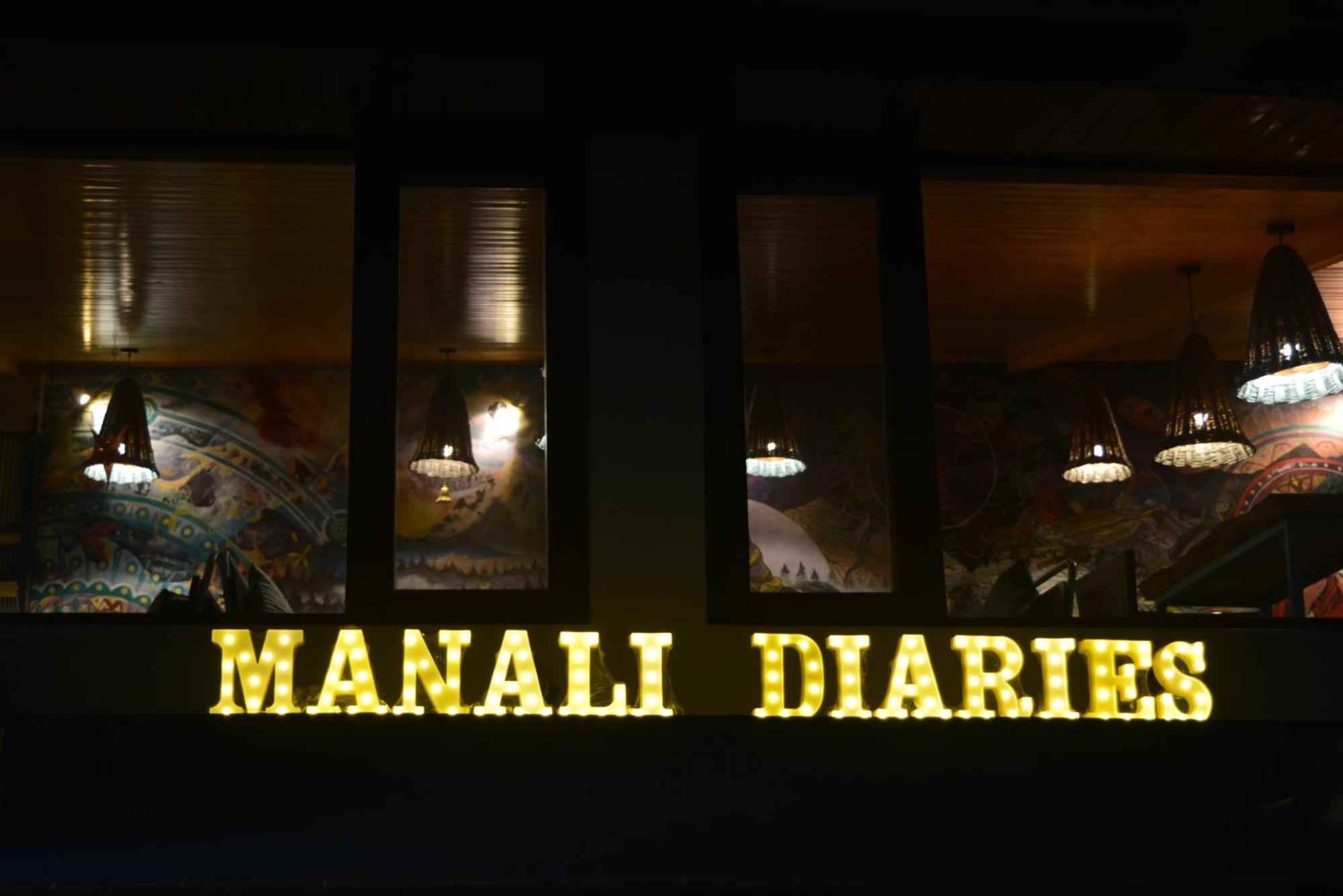 Hotel The Neelgiris à Manāli Extérieur photo